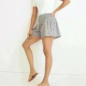 MADEWELL • NEW Women's Smocked Pull On
NWT
Shorts in Florentine Floral Size XXS